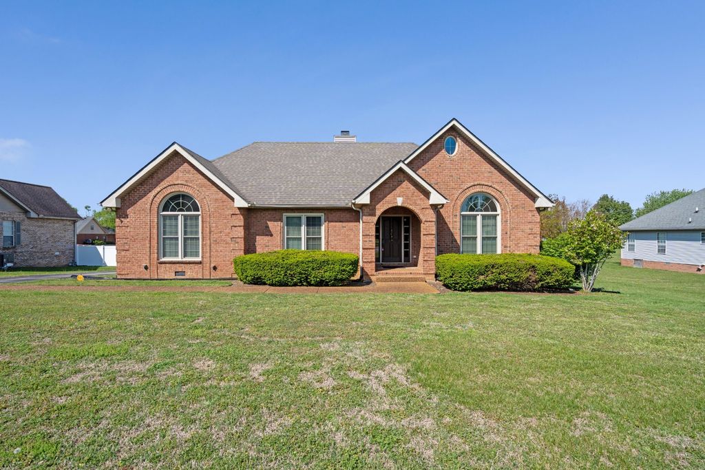 1118 Jessica Dr, Lebanon, TN 37087