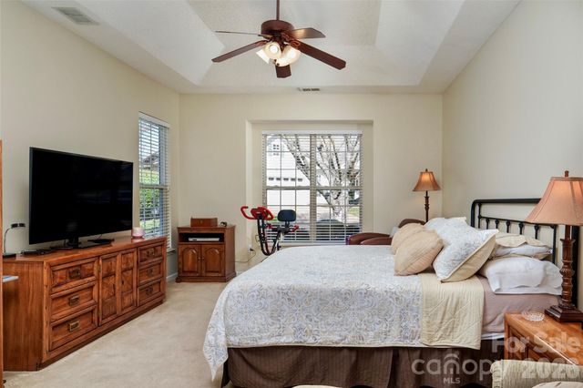 6214 Half Dome Drive 3902, Charlotte, NC 28269