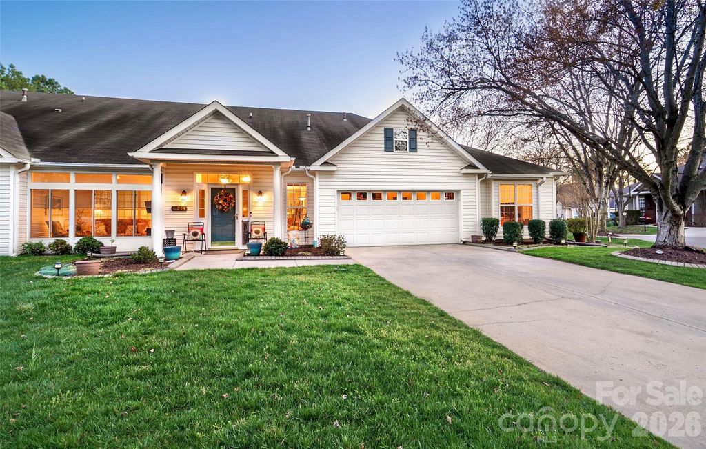 6214 Half Dome Drive 3902, Charlotte, NC 28269