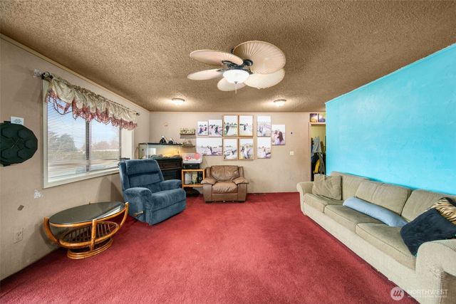 325 N Kansas Avenue, East Wenatchee, WA 98802