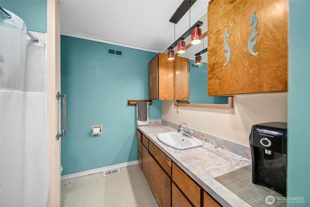 325 N Kansas Avenue, East Wenatchee, WA 98802