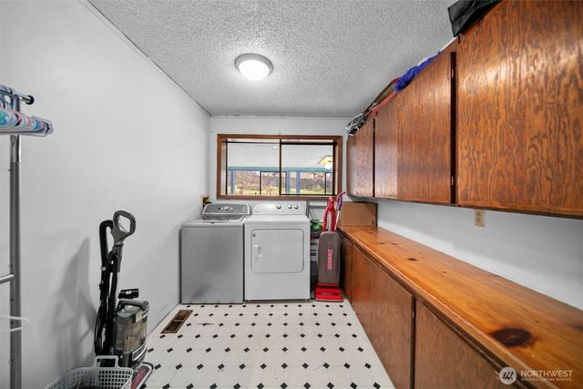 325 N Kansas Avenue, East Wenatchee, WA 98802