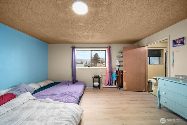 325 N Kansas Avenue, East Wenatchee, WA 98802