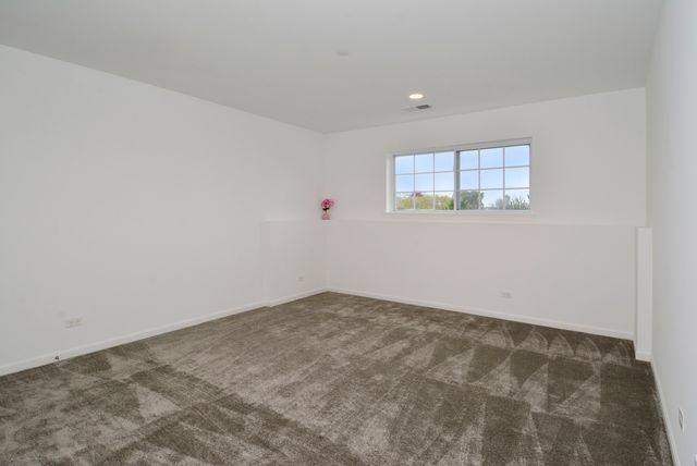 309 Timberleaf Circle, Roselle, IL 60172