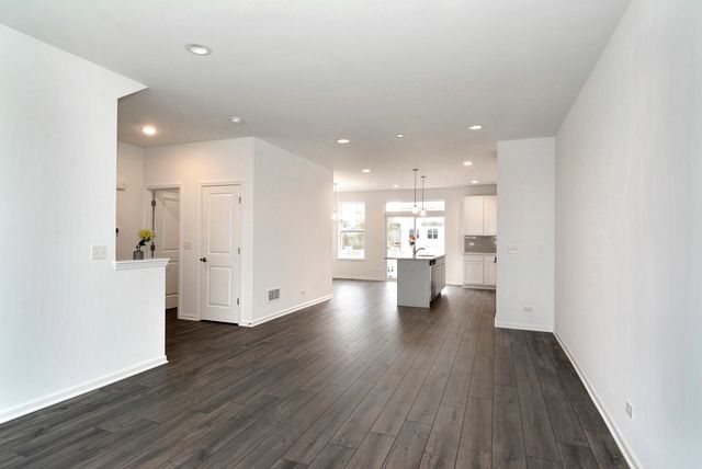 309 Timberleaf Circle, Roselle, IL 60172