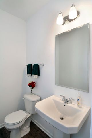 309 Timberleaf Circle, Roselle, IL 60172