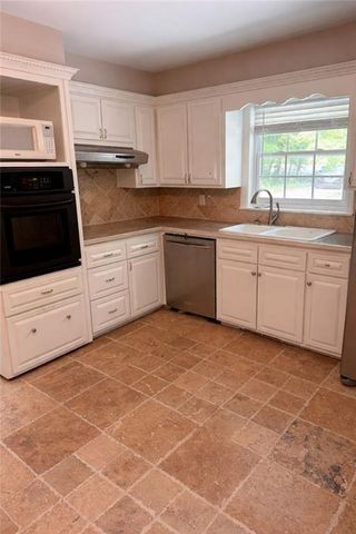 1430 Kennesaw Due West Road NW, Kennesaw, GA 30152