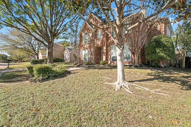 6908 Mesa Drive, Fort Worth, TX 76132