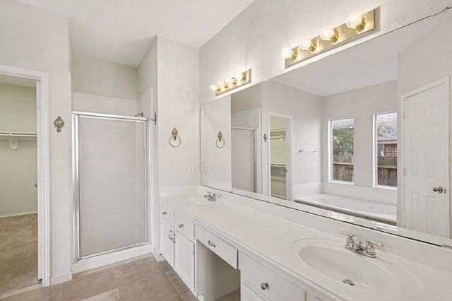 6908 Mesa Drive, Fort Worth, TX 76132