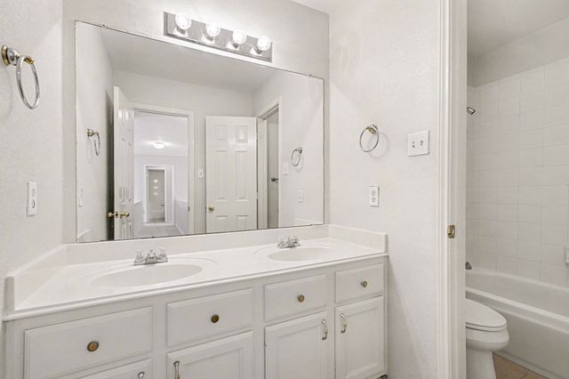 6908 Mesa Drive, Fort Worth, TX 76132