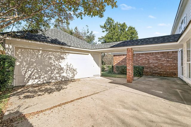 6908 Mesa Drive, Fort Worth, TX 76132
