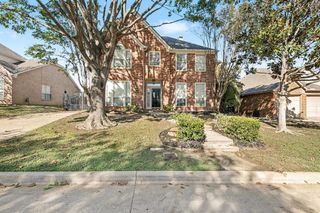 6908 Mesa Drive, Fort Worth, TX 76132