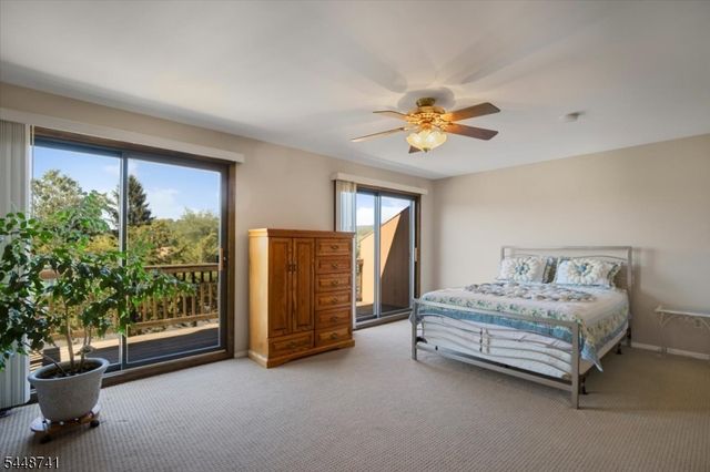3 Brookside Hts F, Wanaque Boro, NJ 07465