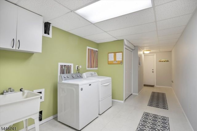 3 Brookside Hts F, Wanaque Boro, NJ 07465