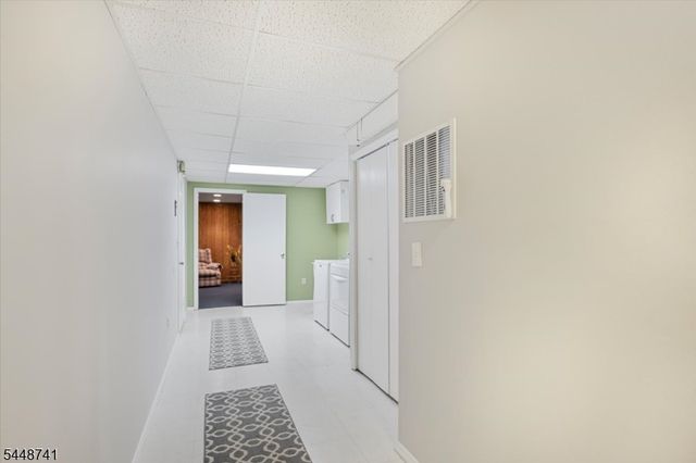 3 Brookside Hts F, Wanaque Boro, NJ 07465