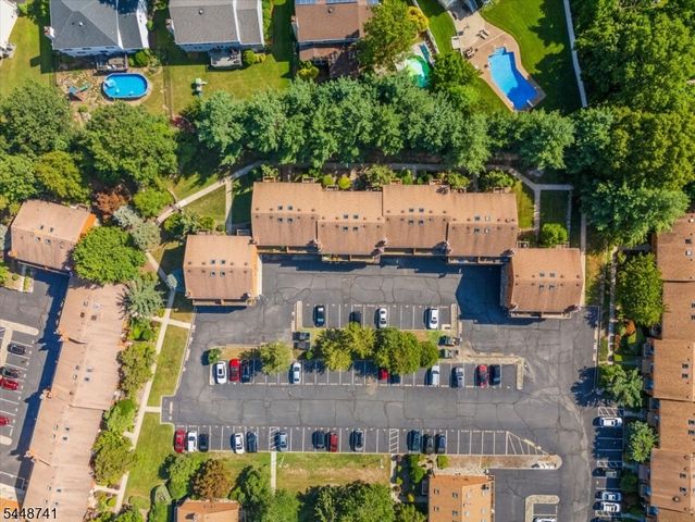 3 Brookside Hts F, Wanaque Boro, NJ 07465