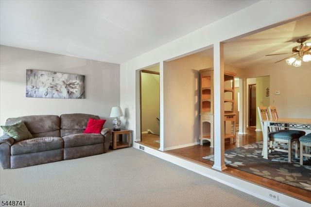 3 Brookside Hts F, Wanaque Boro, NJ 07465