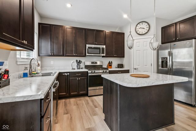 1883 Meridian Springs Lane, Greenfield, IN 46140