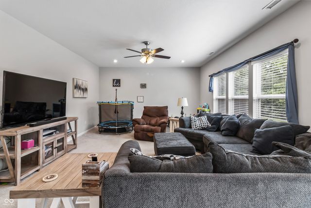 1883 Meridian Springs Lane, Greenfield, IN 46140