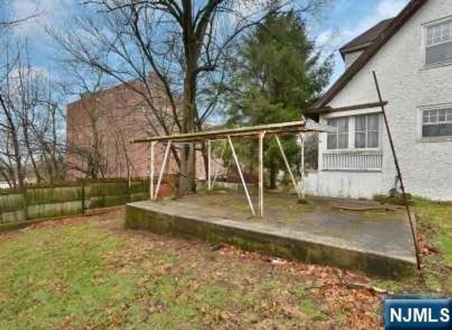 110 Summit Avenue, Hackensack, NJ 07601