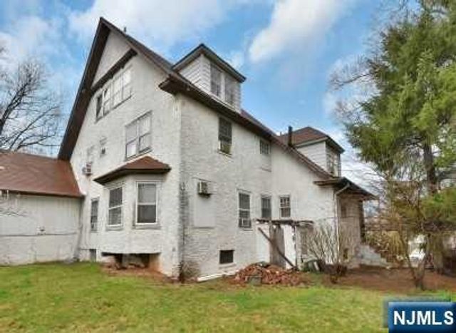 110 Summit Avenue, Hackensack, NJ 07601