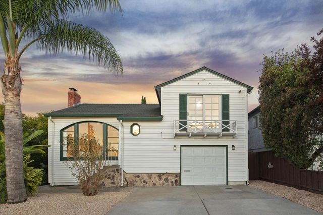 1703 Roosevelt Avenue, Redwood City, CA 94061