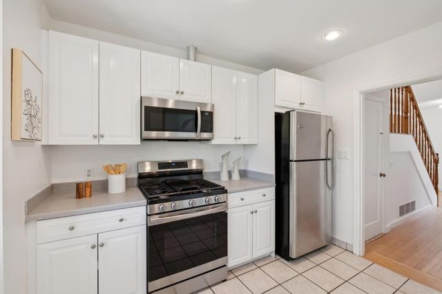 1703 Roosevelt Avenue, Redwood City, CA 94061
