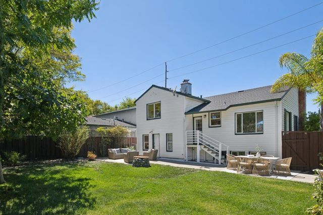 1703 Roosevelt Avenue, Redwood City, CA 94061