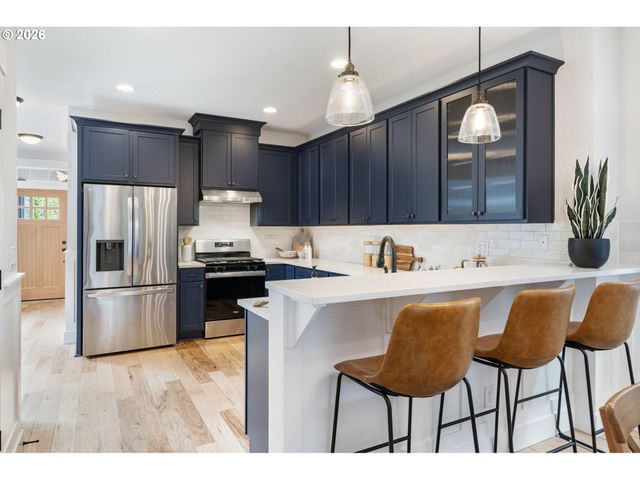 5546 Se OAK St, Portland, OR 97215