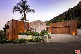 1883 Rising Glen Road, Los Angeles, CA 90069