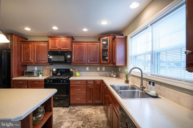 167 ROCK FORGE RD, State College, PA 16803