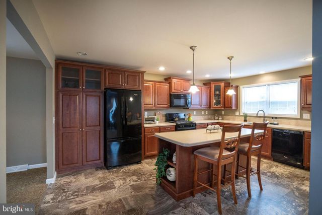 167 ROCK FORGE RD, State College, PA 16803