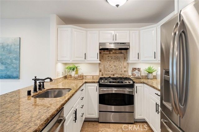 1600 Ardmore Avenue 107, Hermosa Beach, CA 90254