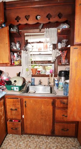 14 Mosher Street, Meriden, CT 06451