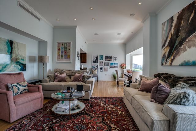 4242 Lomo Alto Drive N96, Highland Park, TX 75219