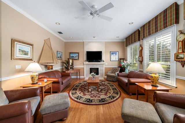 5019 GREENBRIAR TRAIL, Mount Dora, FL 32757