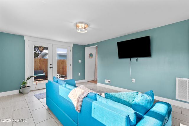 424 Keziah Street, Oak Island, NC 28465