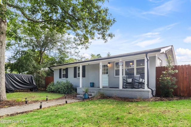 424 Keziah Street, Oak Island, NC 28465