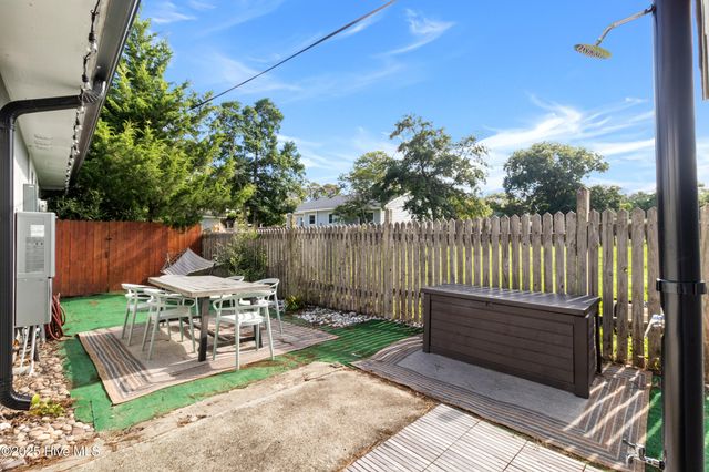 424 Keziah Street, Oak Island, NC 28465