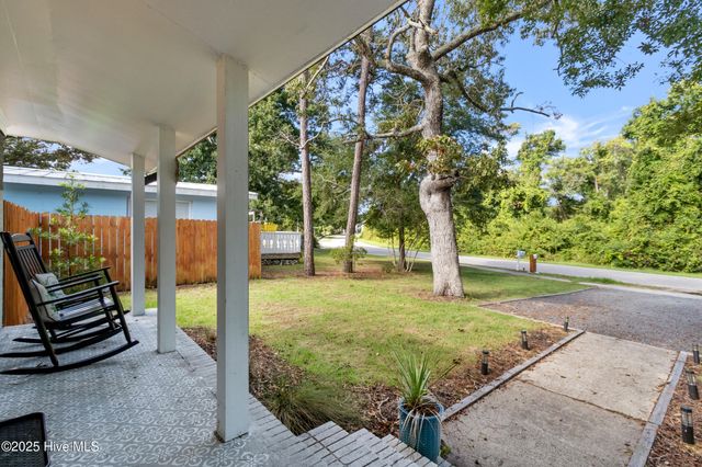 424 Keziah Street, Oak Island, NC 28465