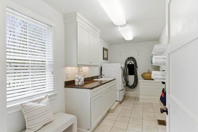 2871 Ion Avenue, Sullivans Island, SC 29482