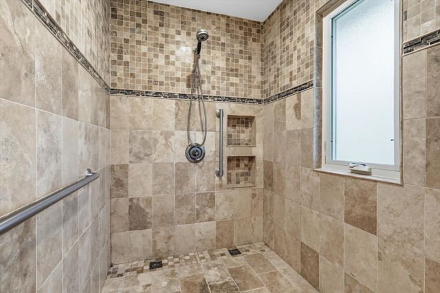 1115 Wiltshire Drive, Carrollton, TX 75007