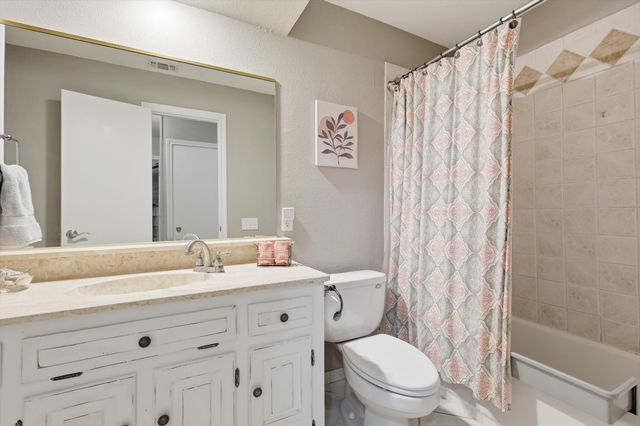 1115 Wiltshire Drive, Carrollton, TX 75007