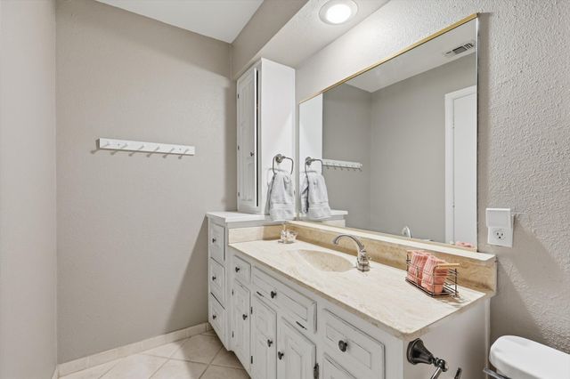 1115 Wiltshire Drive, Carrollton, TX 75007