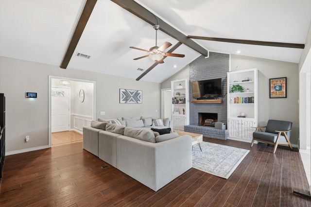 1115 Wiltshire Drive, Carrollton, TX 75007