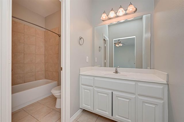 7816 Stoneyway Drive, Houston, TX 77040