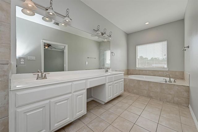 7816 Stoneyway Drive, Houston, TX 77040