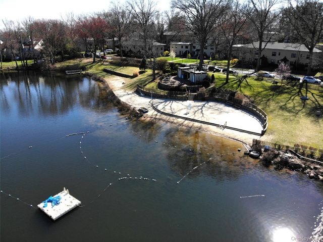 1243 California Road 2R, Eastchester, NY 10709