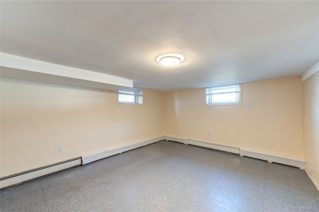 70 Bristol Street, Lindenhurst, NY 11757
