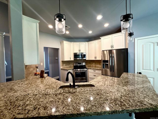 225 BlueBell Court, Hot Springs, AR 71901